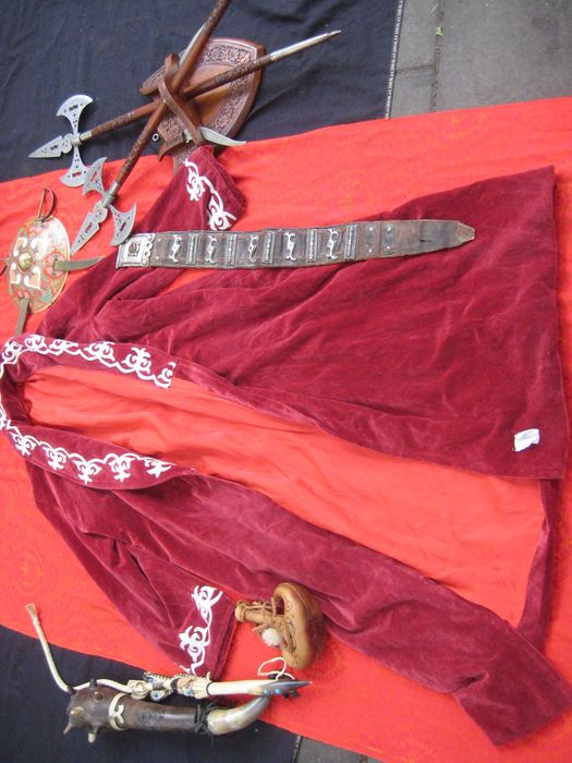 Чапан Зеленый Казахский и Халат 50р СССР Бархат Шелк ХЛОПОК