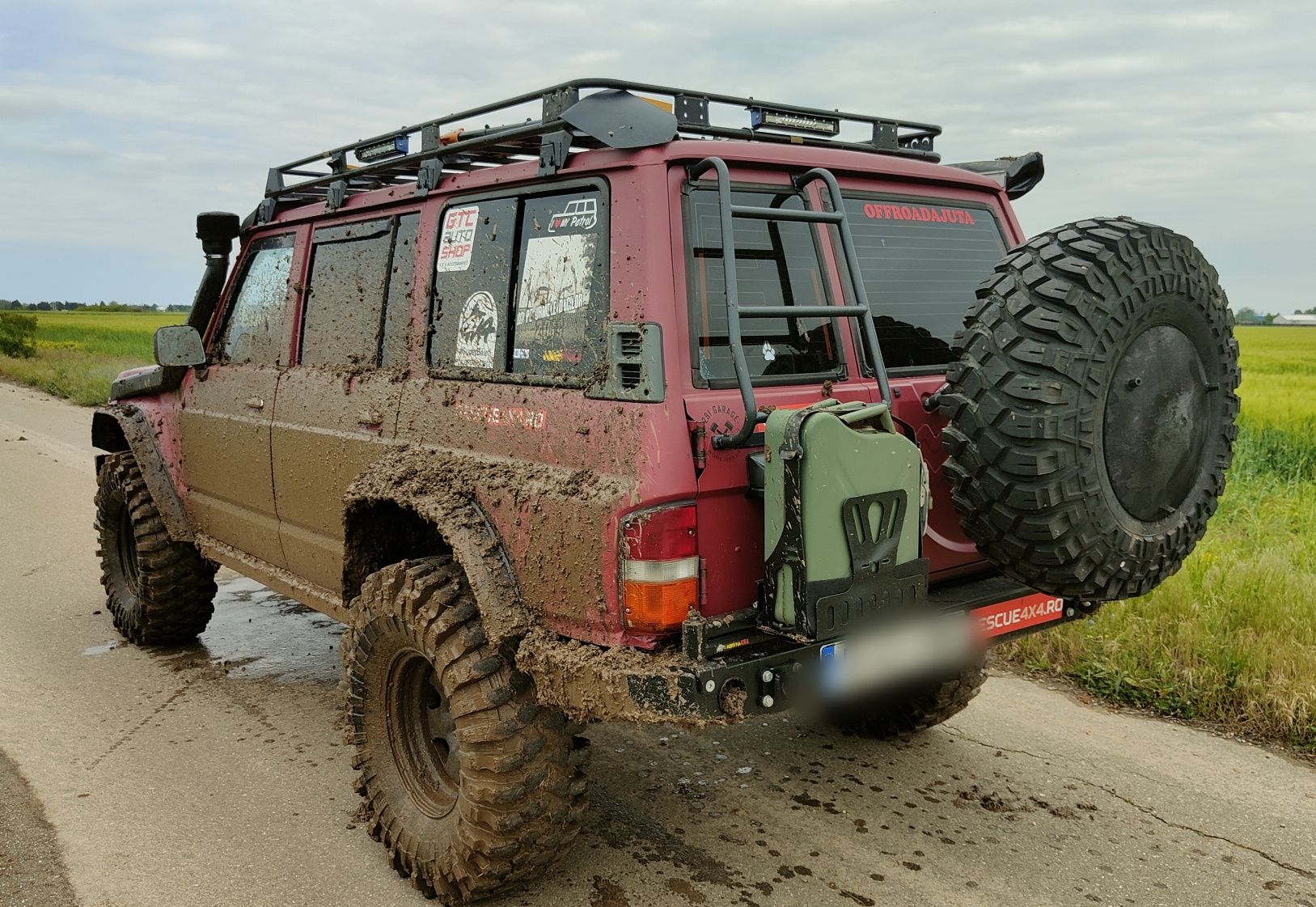 Vând sau schimb Nissan Patrol Y60 4.2 diesel TD42