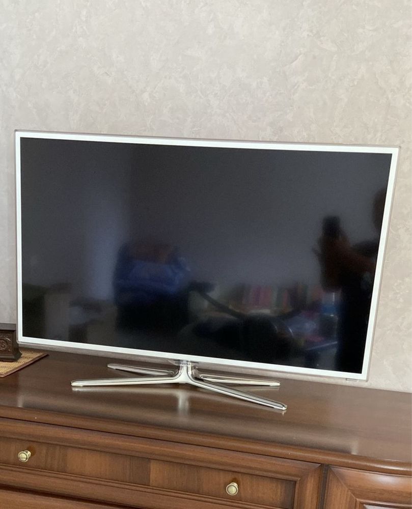 Телевизор Samsung smart tv