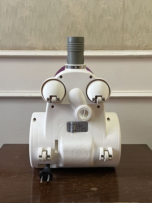 Пылесос Waldan 1822