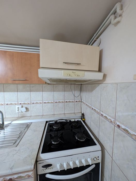 Aragaz și hotă funcționale