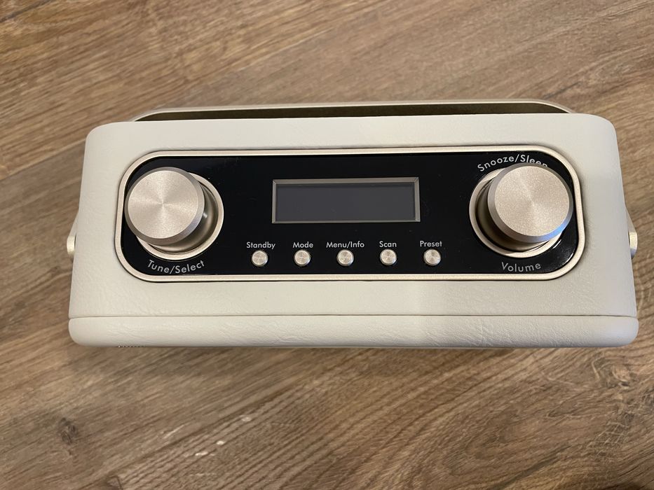 Radio portabil retro, Nordmende Transita 30