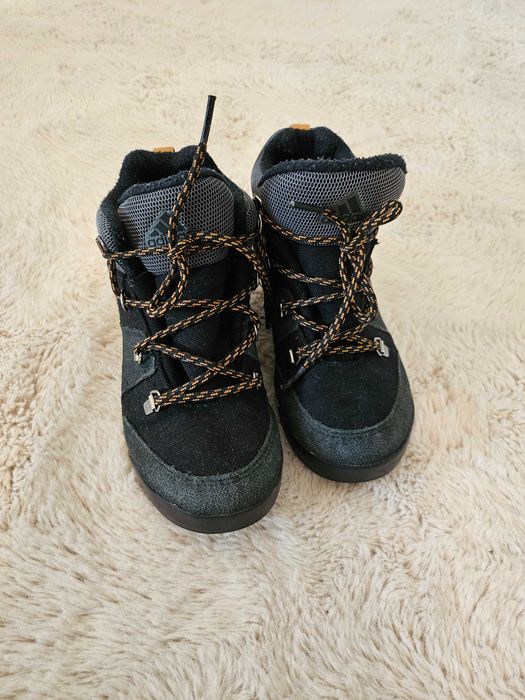 Зимни апрески Adidas