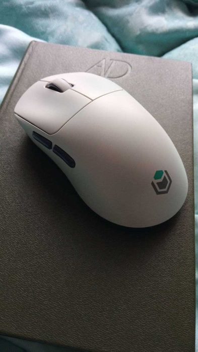 Продам игровую мышку RED square IO NOVA SE