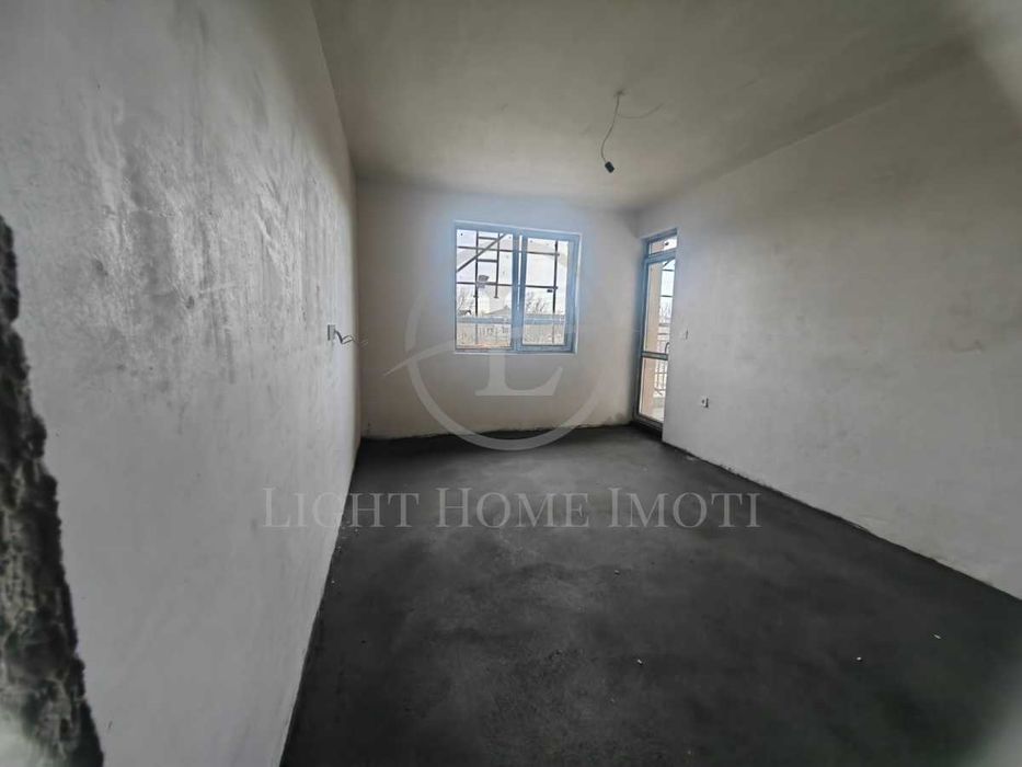 Продава се Четиристаен апартамент в Пловдив, Остромила - 180 кв.м за 973 €/кв.м - Снимка #4