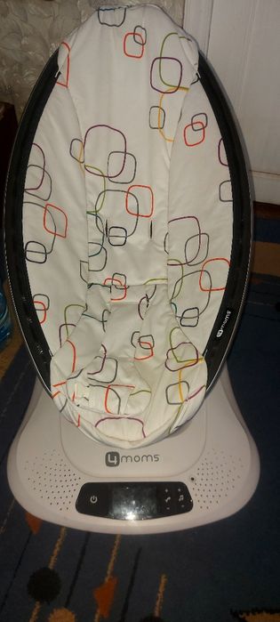 Электронное детское кресло/4moms MamaRoo