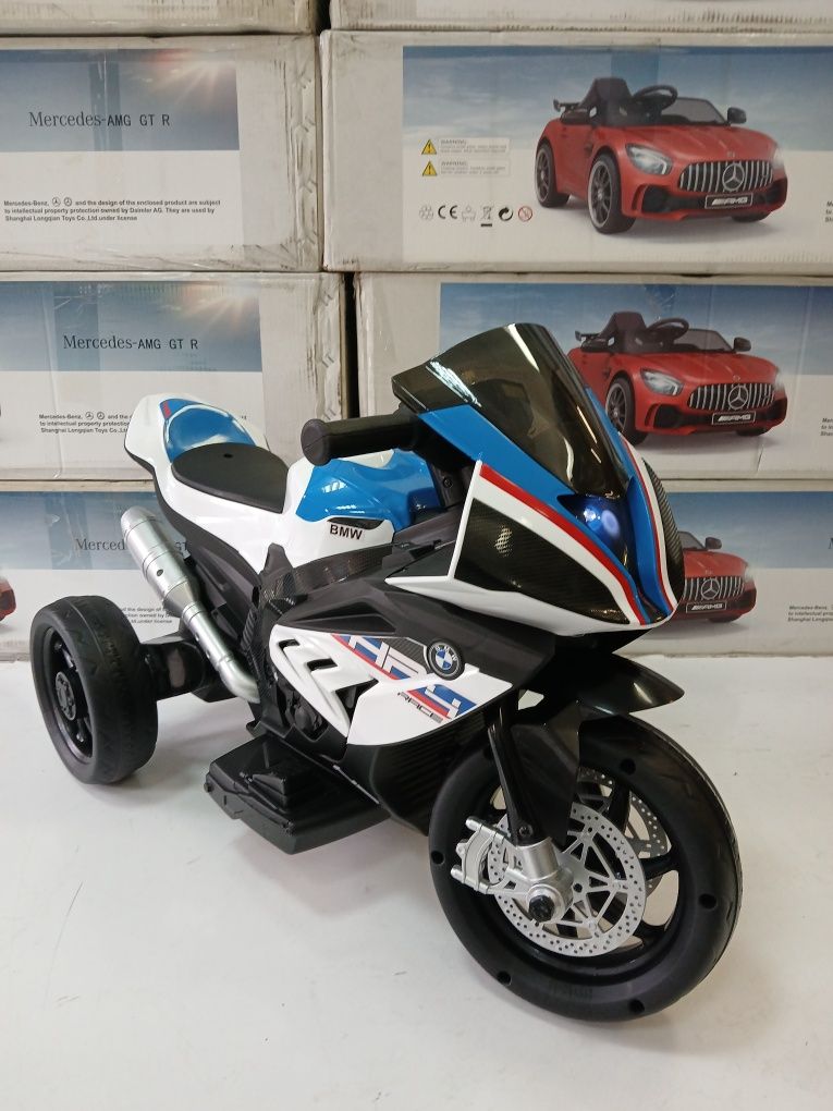 Промочия!Чисто нови!Акумулаторен чотор BMW HP4 12волта