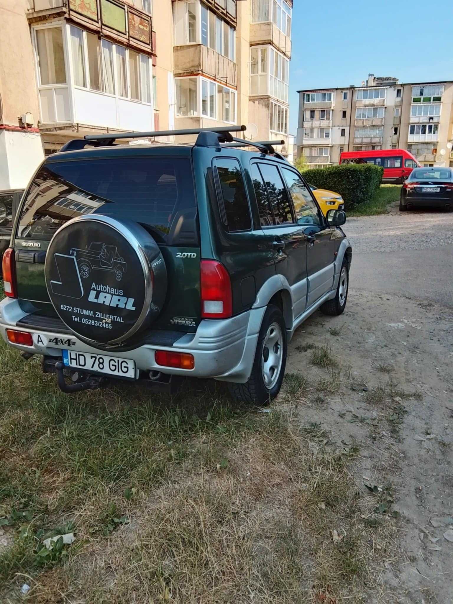 Vând Suzuki grand vitara an 2000