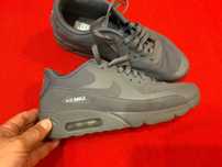 Nike air max-оригинални маратонки 44 размер