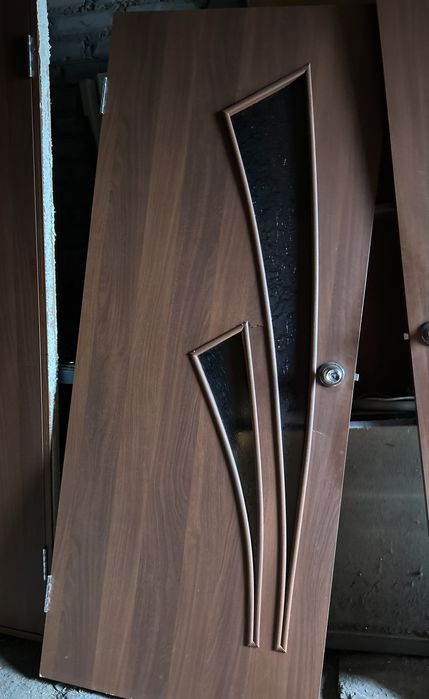 продам межкомнатные двери