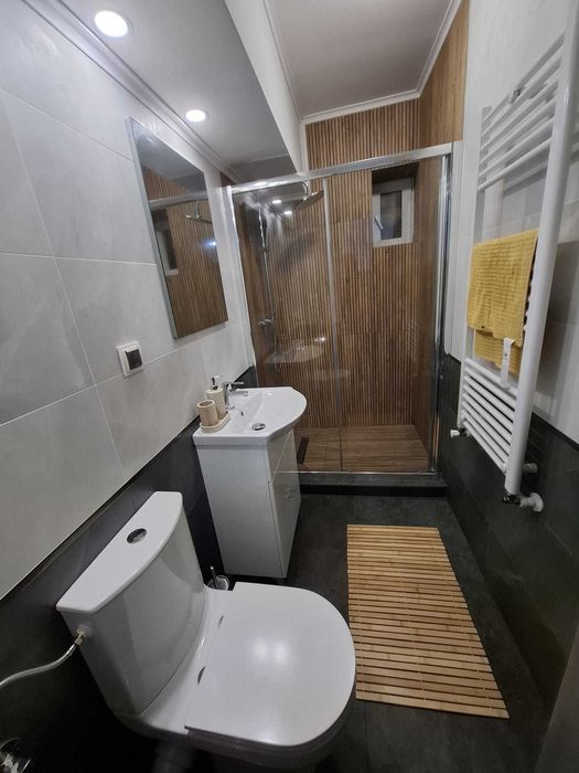 COMISION 0-Inchiriez Apartament REPUBLICII Ploiesti-TOTUL NOU