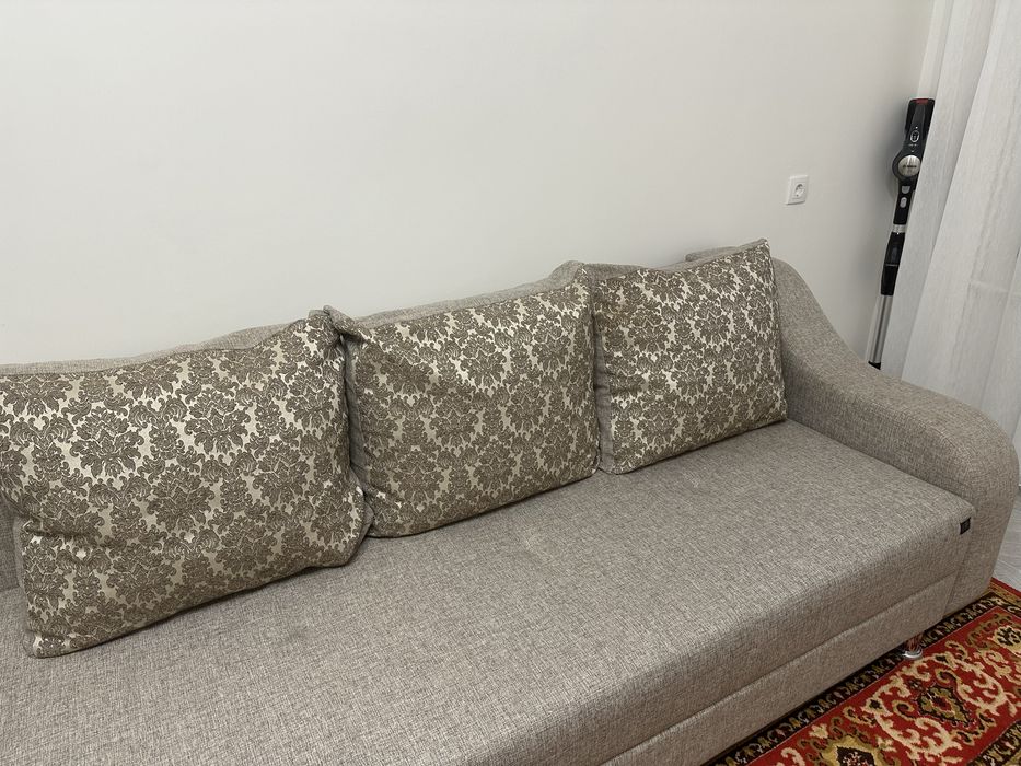 Диван в отличном состоянии