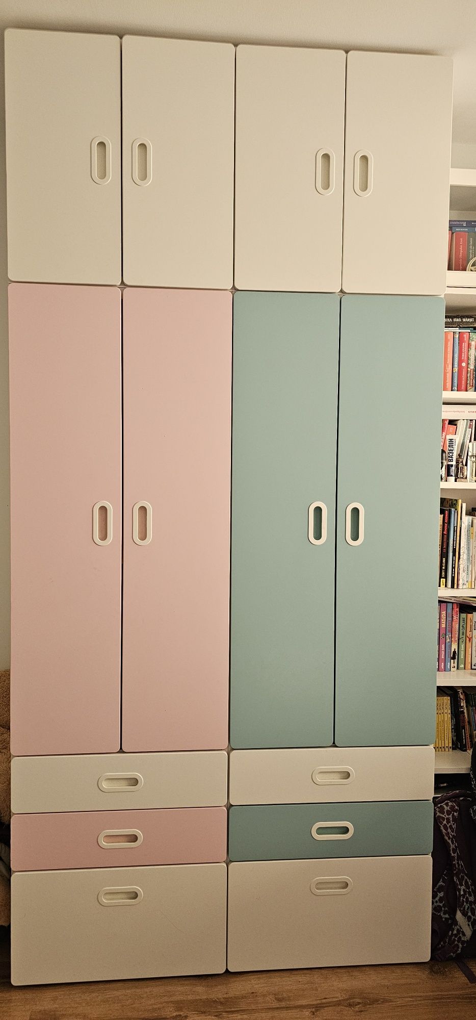 Dulap pentru camera copilului (IKEA - STUVA)
