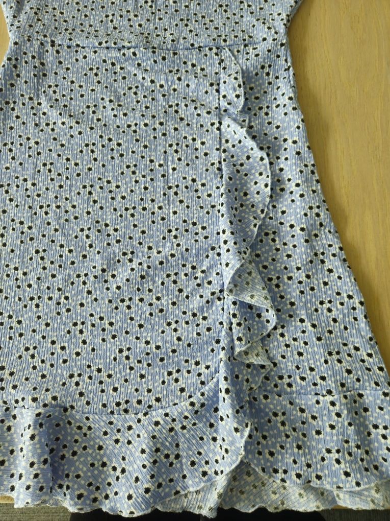 Rochie cu volane