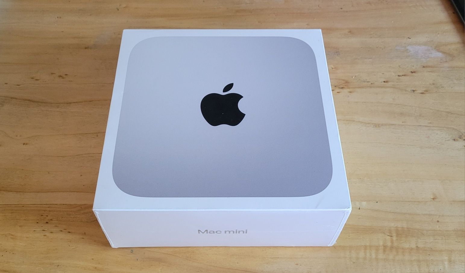Mac mini+hub+tastatură, noi