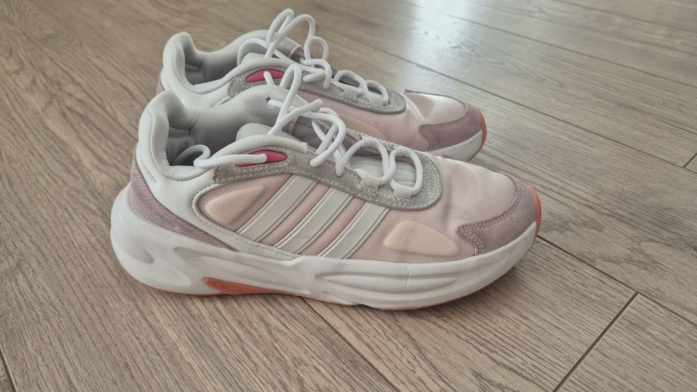 Маратонки ADIDAS  Ozelle