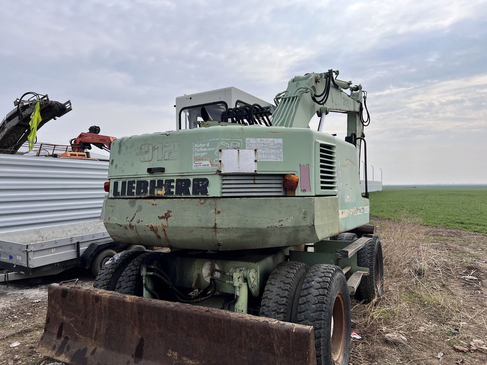 Vand excavator LIEBHERR A312