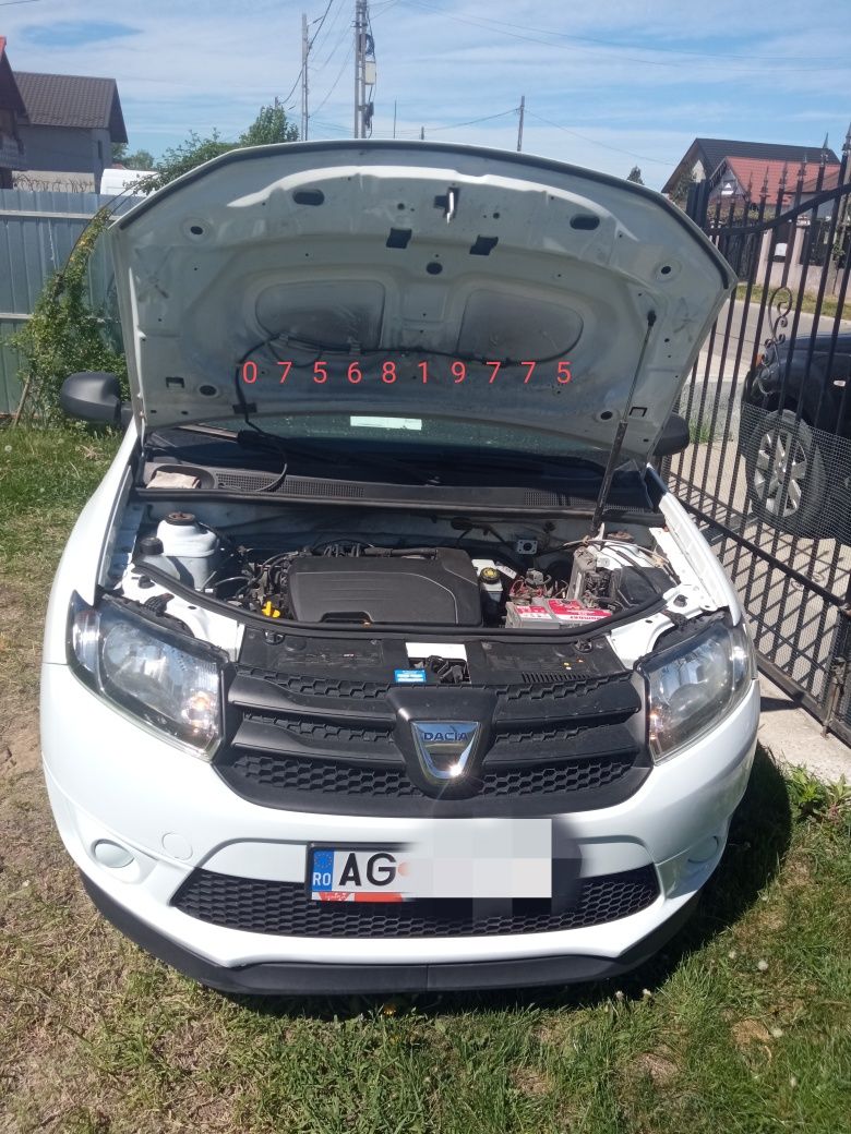 Dacia Sandero 2013 -luna 10 motor 1.2 16 valve
