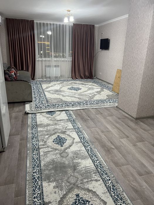 Квартира посуточно 8000.  1.2.3  комнат