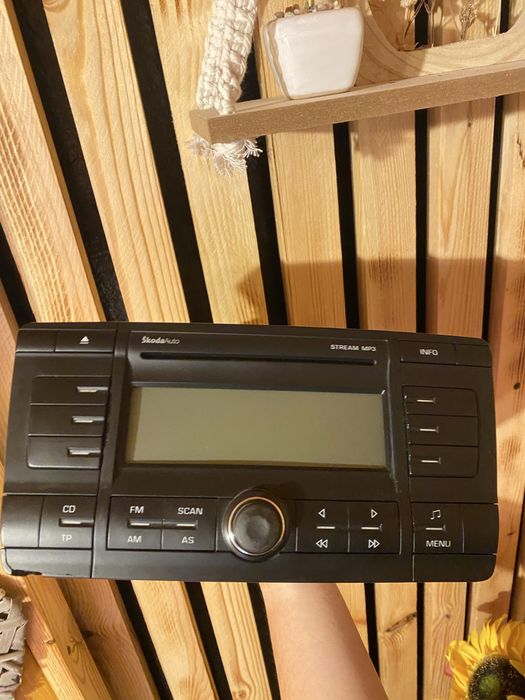 CD/AUX Player original Škoda Octavia 2 2004-2007