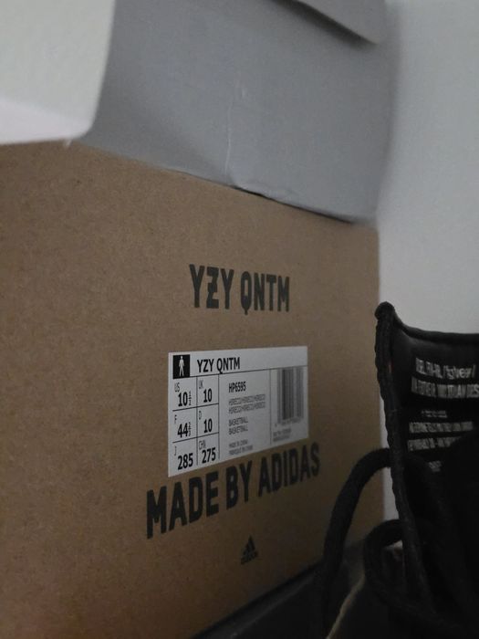 Yeezy QNTM Basketball Hi-Res Coral HP6595 Boost Quantum NWB 44. 4