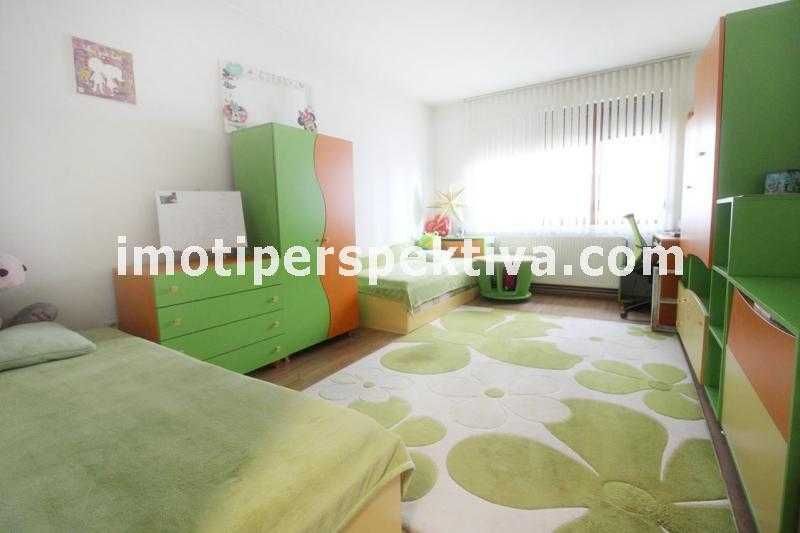 Продава се Къща в Пловдив, Остромила - 240 кв.м за 1218 €/кв.м - Снимка #9