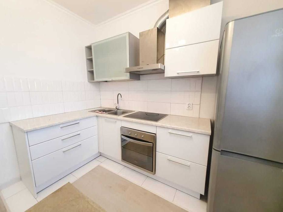 Спальный и кухонный гарнитур