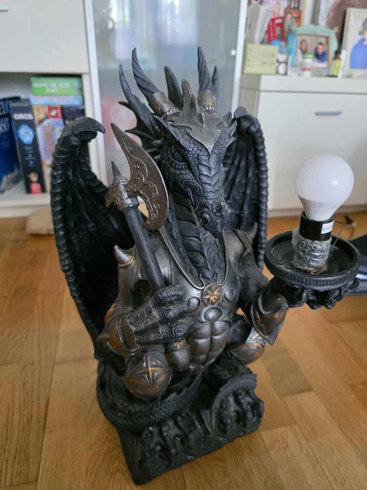 Vand Lampa Statuie Fantasy Dragon - Dungeons and Dragons