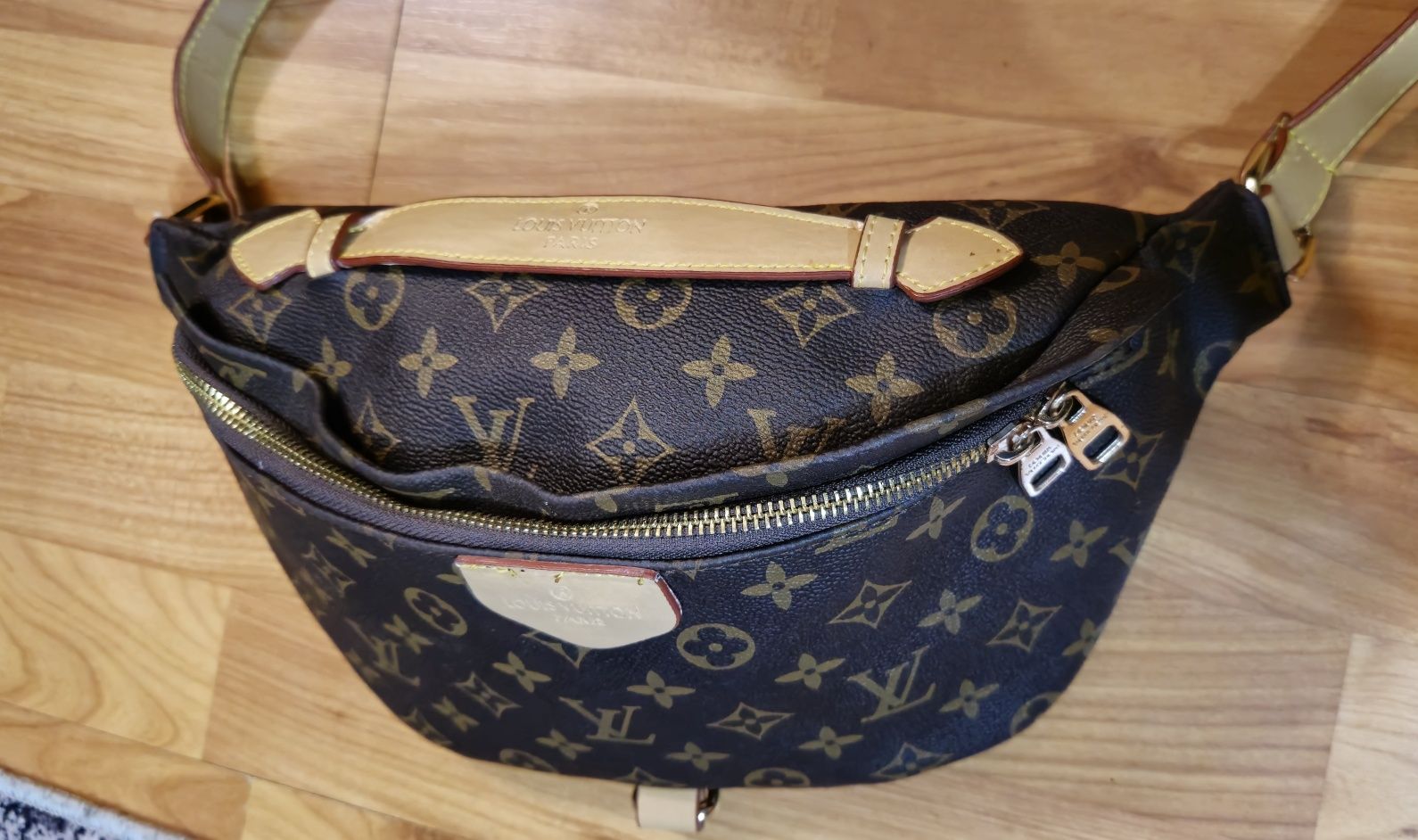 Geanta-Borseta Louis Vuitton
