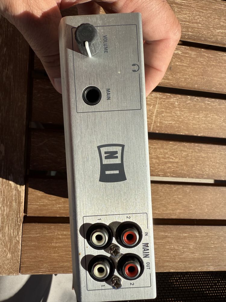 Native Instruments Traktor Audio 6