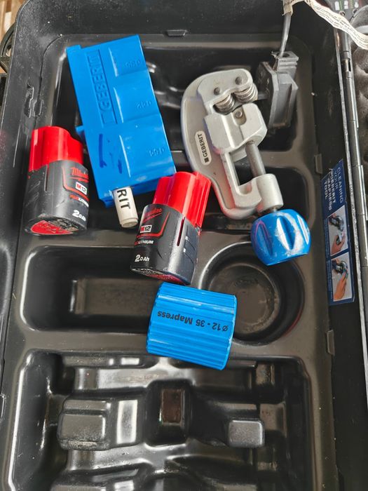 Geberit aco 103 plus 1 presa sertizare cu bacuri 15-22-28-35