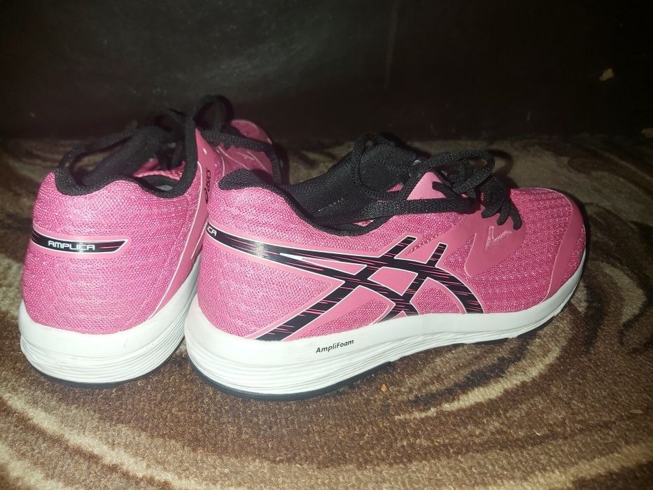 Маратонки  Asics Amplica