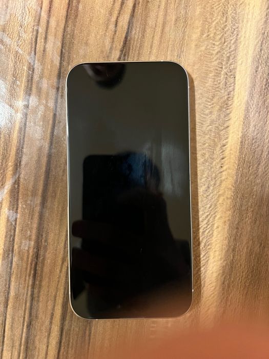 iPhone 15 pro Akku:87%