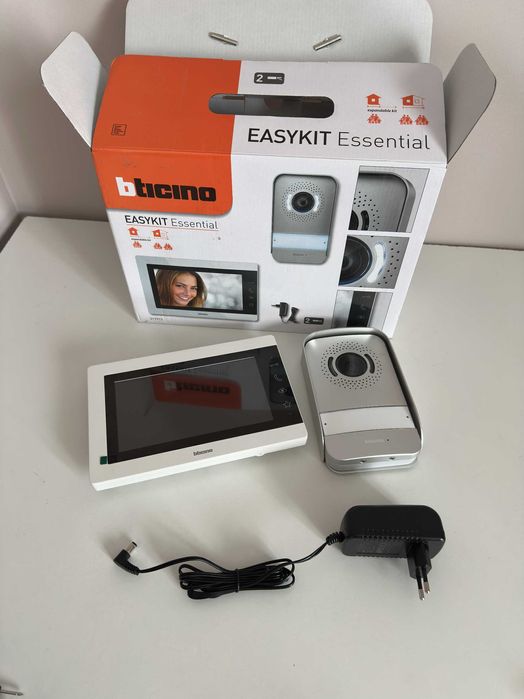 Bticino / Legrand Essential Kit Set videointerfon BT-317913