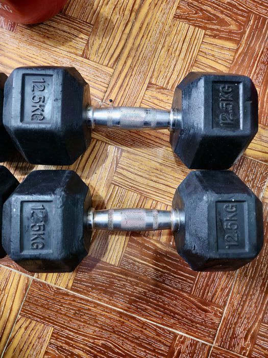 Set Gantere Hexagonale 30kg, 20kg, 12,5kg si 10kg