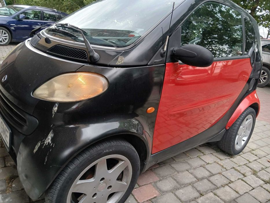 Smart fortwo,  merge bine, banzina