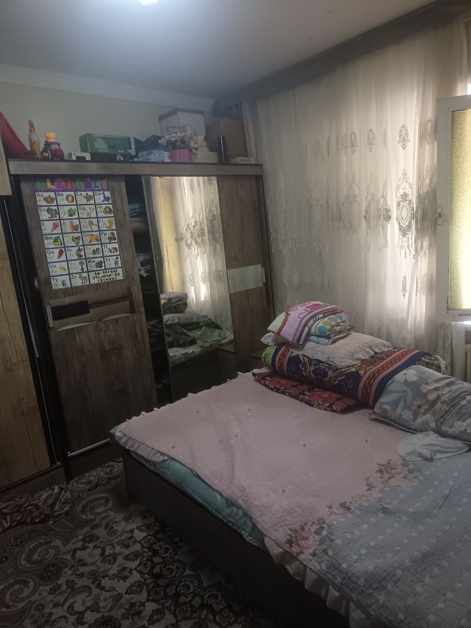 Продаётся квартира Яккасарой 147 школа 3 комнатная