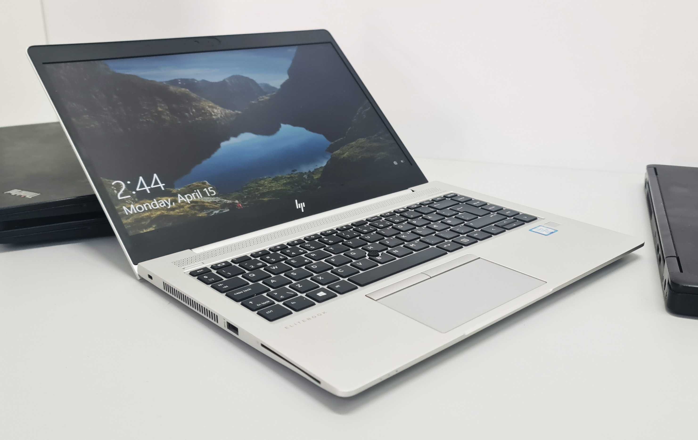 Laptop hp Elitebook i5 8 th ssd nvme full hd ips Garantie