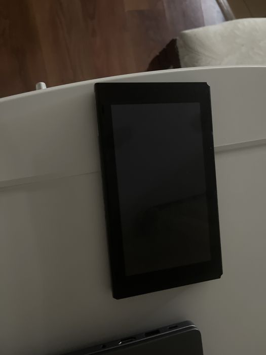 Nintendo switch 1 ревизии без джой конов