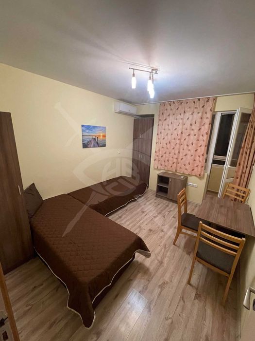 Дава се под наем Тристаен апартамент в Варна, Колхозен пазар - 70 кв.м за 470 € - Снимка #3
