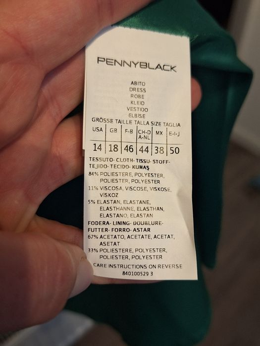 Vând rochie Penny Black