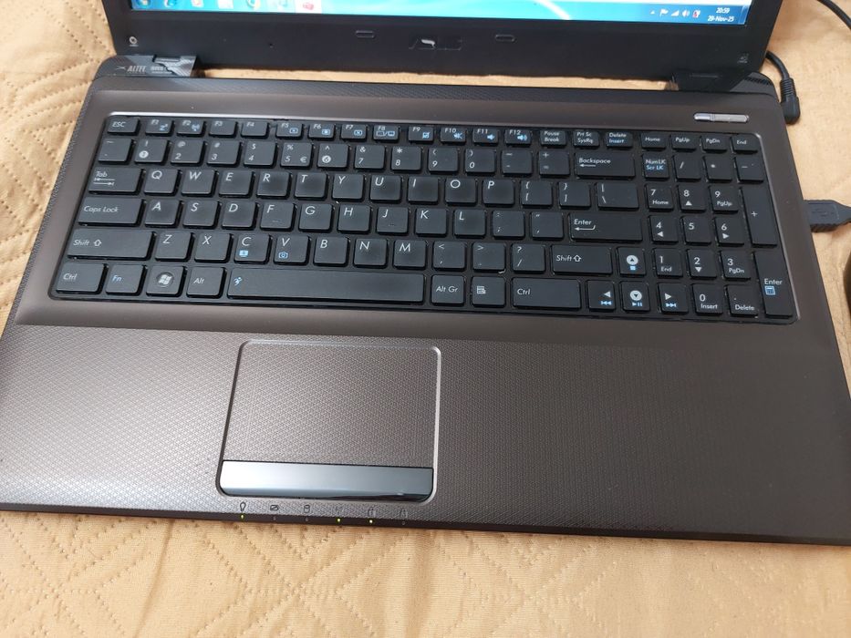 Laptop Asus X52J fara acumulator