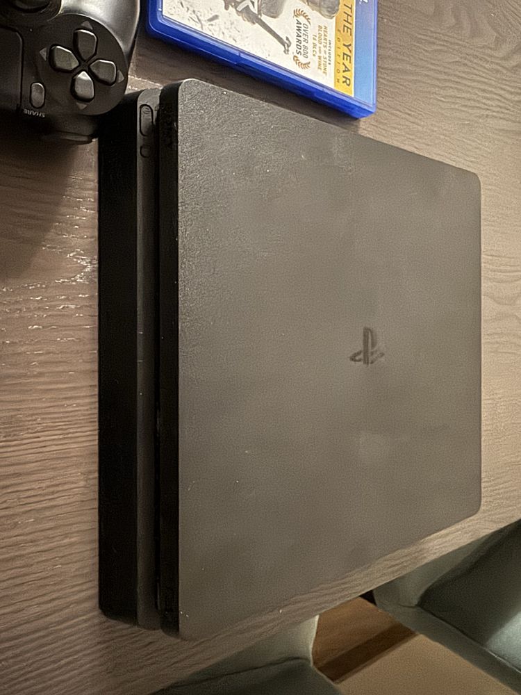 Playstation 4 Slim
