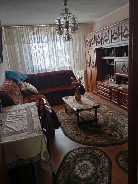 Particular vând garsonieră decomandata si spațioasă