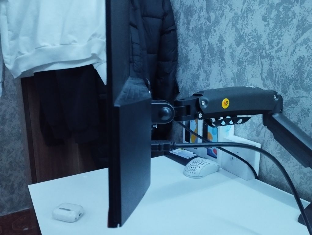 Продам монитор  Sanc