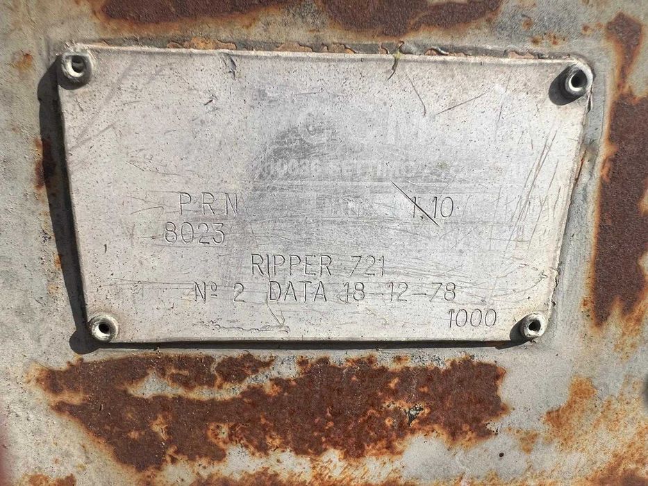 Buldozer Liebherr PR721 - 14 T + Video (directia defecta)