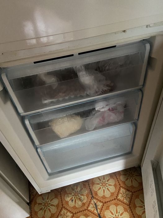 Продам холодильник bosch