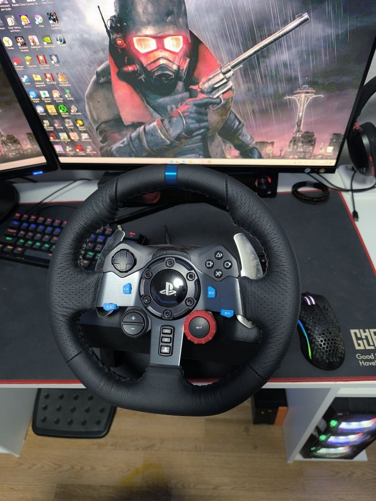 Продаётся игровой руль Logitech G29