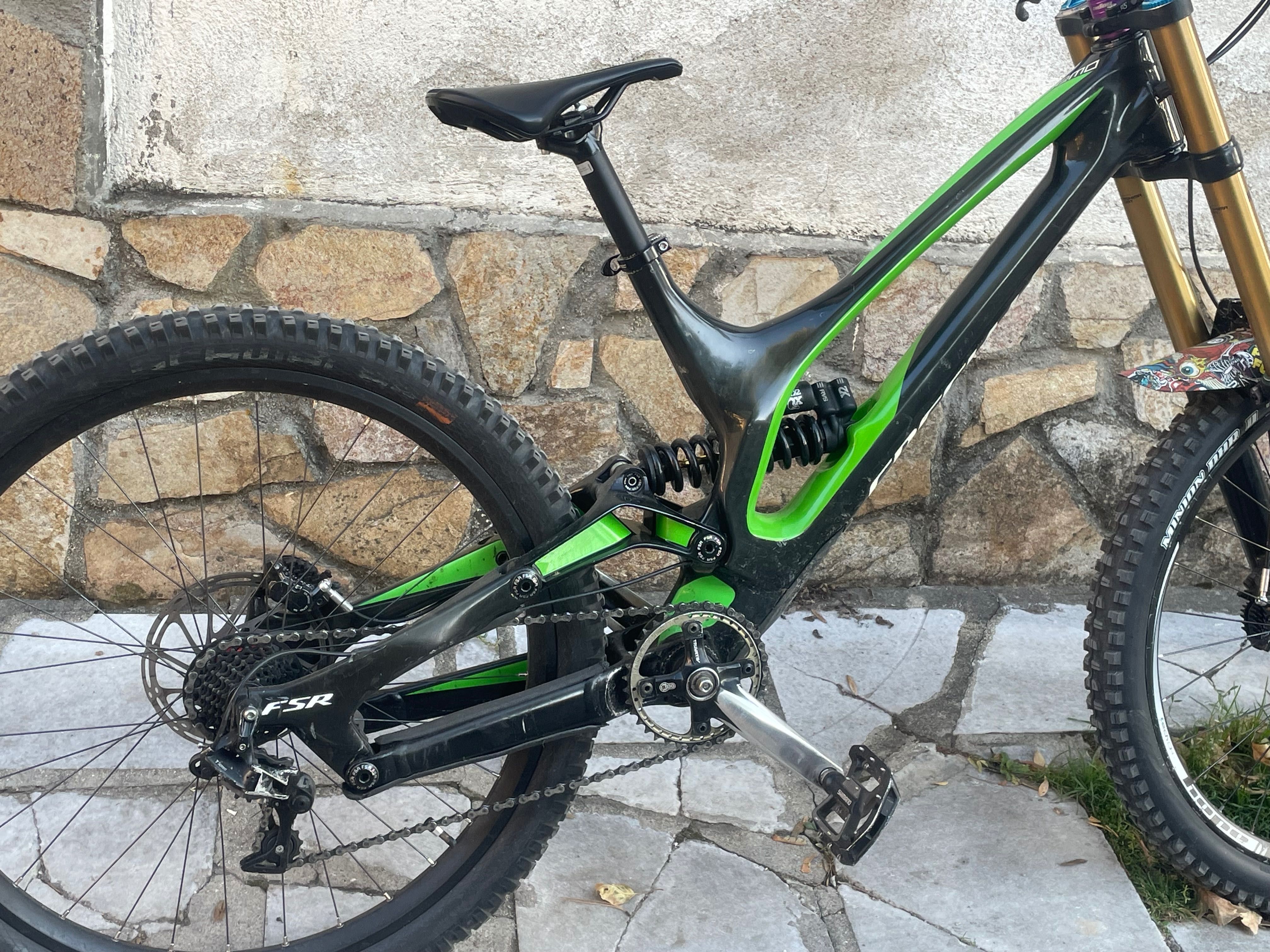 Specialized demo 8