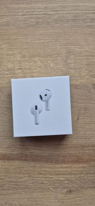 ОРИГИНАЛНИ Apple Airpods 4